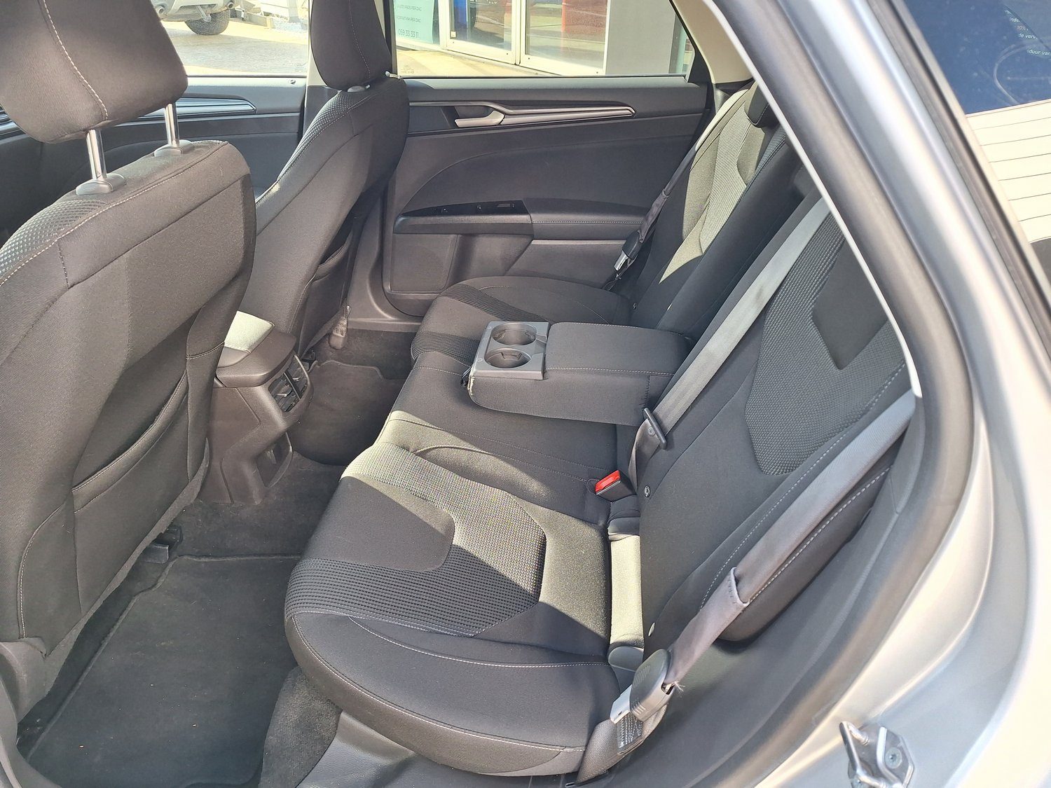 Ford Mondeo foto 10
