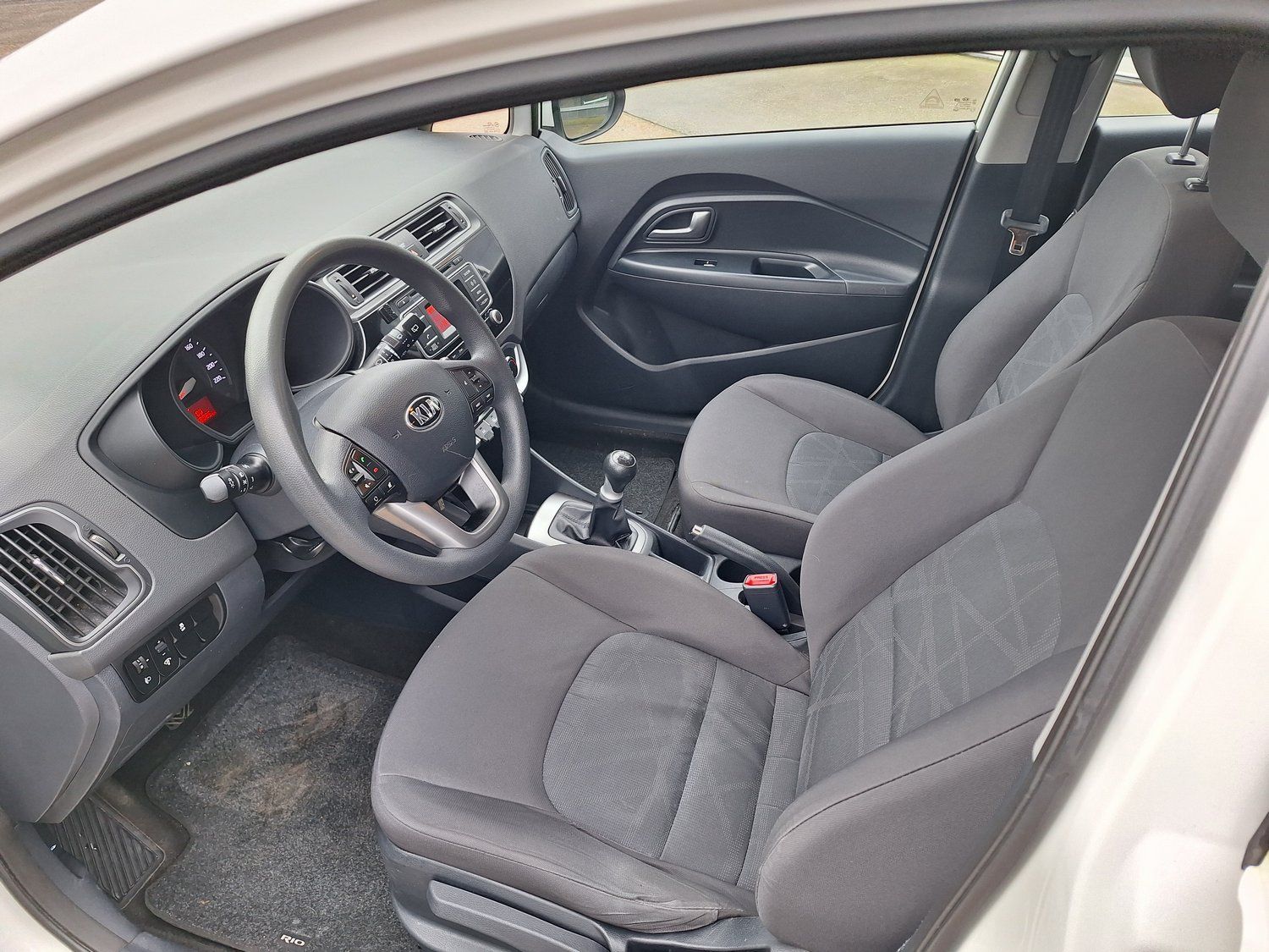 Kia Rio foto 5