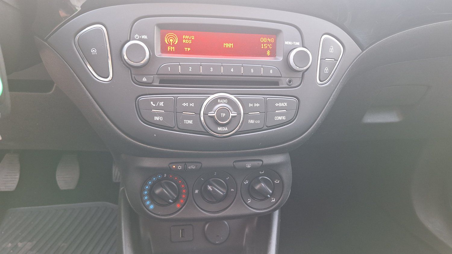 Opel Corsa foto 8