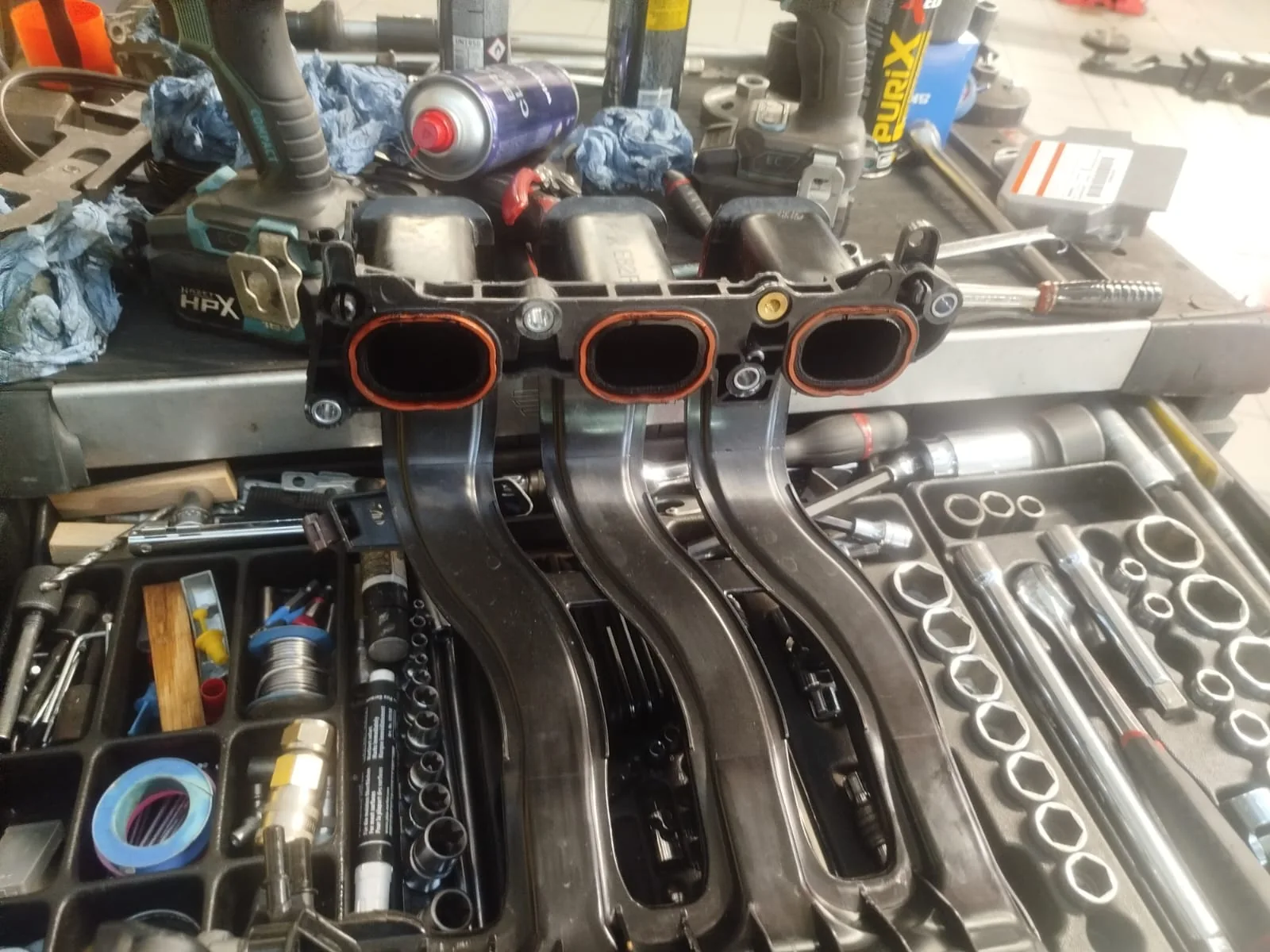 Citroën C3 1.2 PureTech distributieriem preventief vervangen bij Garage Peter