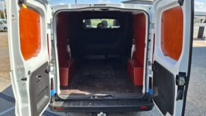renault trafic huurwagen bredene oscar verhuring 6 personen (4)