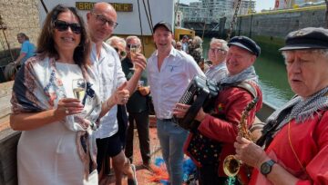 🎉 Garage Peter op het Maatjesfestival in Oostende! ⚓🐟